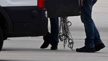 Migrante detenido por agente del ICE