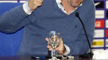 <b>DOLIDO. </b>Juan Carlos Mandiá entiende que no se resalta el buen trabajo de su equipo.