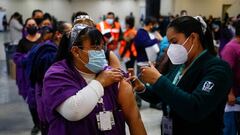 Durango anuncia vacunación a rezagados para abril