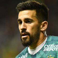 Fernando Navarro defiende al mexicano de Juan Carlos Osorio