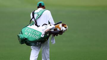 AUGUSTA, GEORGIA - APRIL 11: Rory McIlroy of Northern Ireland caddie, Harry Diamond, walks the fourth fairway during the first round of the 2024 Masters Tournament at Augusta National Golf Club on April 11, 2024 in Augusta, Georgia.   Jamie Squire/Getty Images/AFP (Photo by Andrew Redington / GETTY IMAGES NORTH AMERICA / Getty Images via AFP)