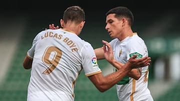 El Elche de Mach¨ªn se reconcilia con el gol