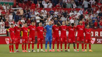 Alineación del Mallorca en el Ramón Sánchez Pizjuán contra el Sevilla.