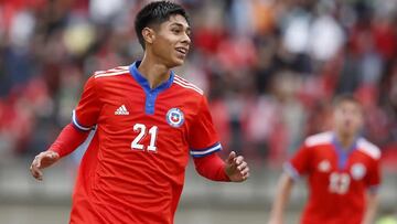 Darío Osorio cuenta con una amplia experiencia en su país. Ha defendido la camiseta de la selección absoluta de Chile y juega con Universidad Católica desde el 2017.