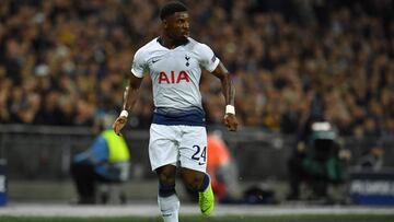 El lateral derecho marfile&ntilde;o del Tottenham, Seger Aurier, durante un partido.