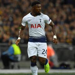 Aurier no estuvo ante el United: fue arrestado por agresión