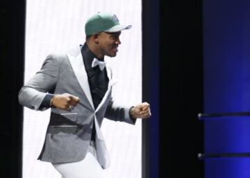Con el n¨²mero 20 del draft, los New York Jets eligieron al mism¨ªsimo Will Smith, el Principe de Bel Air. Vale, es Darron Lee, pero no me dig¨¢is que en la foto no es clavadito.