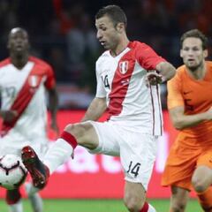 Calcaterra vivió su debut con la Bicolor en Ámsterdam