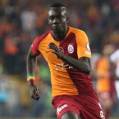 Delantero africano le dice no al Cruz Azul