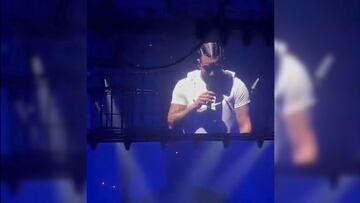 Drake regala 50 mil d¨®lares a un fan¨¢tico
