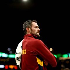 Kevin Love alcanza los 30 puntos entre rumores de traspaso
