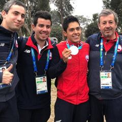 Esteban Bustos suma medalla de plata y clasifica a Tokio 2020
