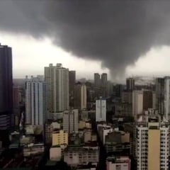 Graban cómo un tornado arrasa Manila, en Filipinas