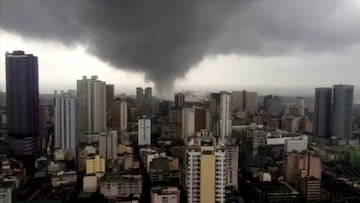 Graban cómo un tornado arrasa Manila, en Filipinas