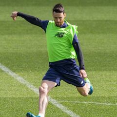 Aduriz es duda para el derbi