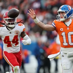 Los Denver Broncos arrollan a los Kansas City Chiefs y aseguran puesto de playoffs