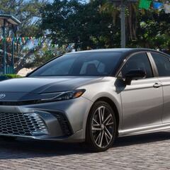 Toyota Camry 2025: ¿En qué cambia la nueva línea y cuando llega a México?