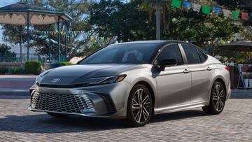 Toyota Camry 2025: ¿En qué cambia la nueva línea y cuando llega a México?