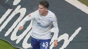 El juvenil estadounidense se volvió a hacer presente en el marcador, durante la derrota del Schalke 04 ante Eintracht Frankfurt, donde el atacante impuso un nuevo récord.