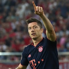 Lewandowski supera a Messi y Cristiano juntos esta temporada
