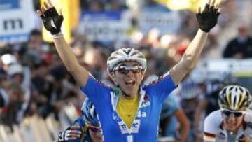 Bronzini, campeona mundial de fondo en carretera