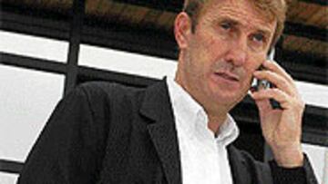 <b>MUCHAS DUDAS</B>. Maceda no desvelará hasta última hora sus bazas para el partido en Las Palmas.