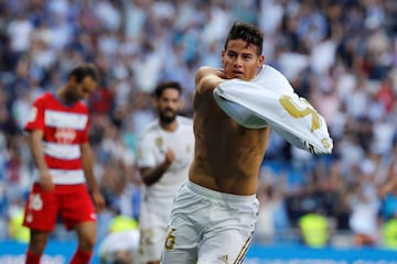 OCTUBRE: James celebra de manera efusiva porque el partido se le complicaba al Madrid en los últimos minutos. El gol de la tranquilidad.