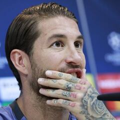 "¿Los tuits? Parece que nosotros nos criamos en Beverly Hills"