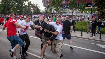 Ultras rusos agreden a un seguidor polaco en la pasada Euro