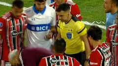 ¿Fue penal o no? Esta jugada golpeó a la UC y el árbitro no acudió al VAR