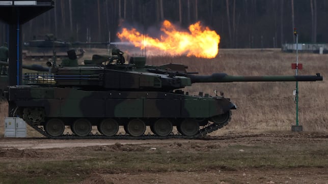 El país vecino de Ucrania que ha lanzado el mayor programa de entrenamiento militar de su historia: “Nadie está exento”