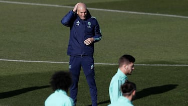 Zidane, durante un entrenamiento del Real Madrid.