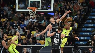 04/01/20 BALONCESTO PARTIDO ACB ENDESA 
 RETABET BILBAO BASKET -  MOVISTAR ESTUDIANTES 
 