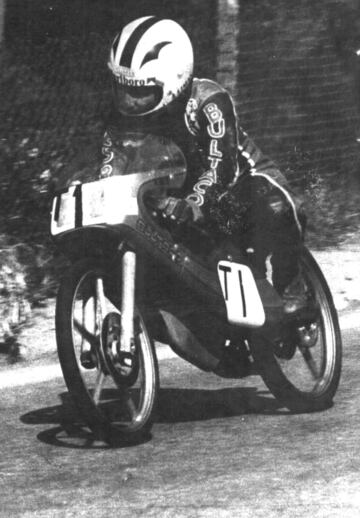 Se proclama Campeón del Mundo con Bultaco en 50cc, logrando su séptimo Mundial