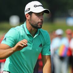 Thomas lidera con Rahm cuarto y Otaegui gana 25 posiciones