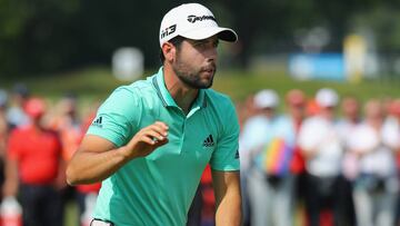 Adrian Otaegui tras un golpe durante el partido final por el t&iacute;tulo ante Benjamin Hebert en el Belgian Knockout disputado en el Rinkven International Golf Club de Amberes.