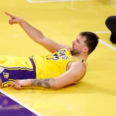 Lakers players react to Doncic illness
