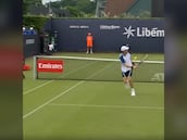 Jarry se gana los elogios de la ATP por estos dos puntazos que postulan a los mejores del año