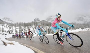 El italiano gan la gran vuelta de su pas en 2013. Le acompa?aron en el podium Rigoberto Urn y Cadel Evans.