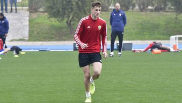 Barbero, en un entrenamiento con el Almer&iacute;a.