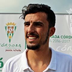 Alberto Quiles regresa al Córdoba tras su cesión
