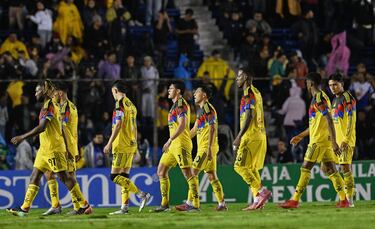 América continúa en caída libre