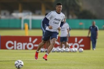 Primer plano del entrenamiento de la Selección Argentina