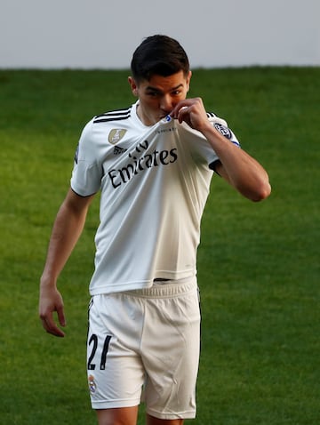 Soccer Football - Real Madrid - Brahim Diaz Presentation - Santiago Bernabeu, Madrid, Spain - January 7, 2019 Real Madrid's Brahim Diaz poses on the pitch during the presentation REUTERS/Juan Medina