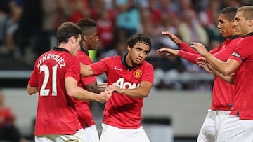 Un ex Manchester United se retira haciendo historia y así recuerda a un chileno: “Amigazo”