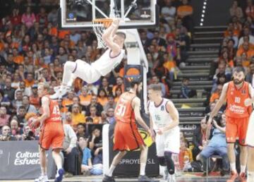 La remontada histórica del Unicaja ante el Valencia en imágenes