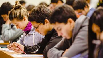 No completan las vacantes y cada vez hay más desinterés: las carreras universitarias en riesgo en Chile