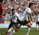 Colo Colo aplastó a Unión y el torneo queda con tres líderes