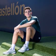 El Castellón renueva a Álex Calatrava hasta 2028