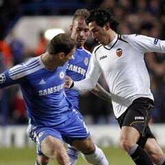 Parejo, de ‘pipiolo’ a líder y capitán en Stamford Bridge